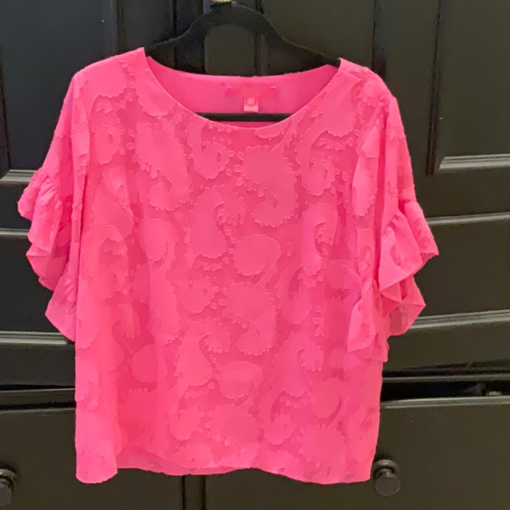Gorgeous Lilly Pulitzer Darlah top in Cockatoo Pink
